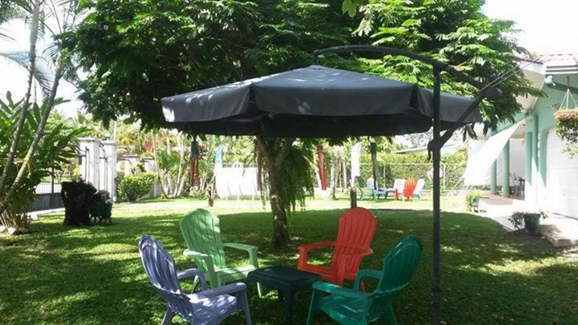 בוקרון Little Italy B&B מראה חיצוני תמונה